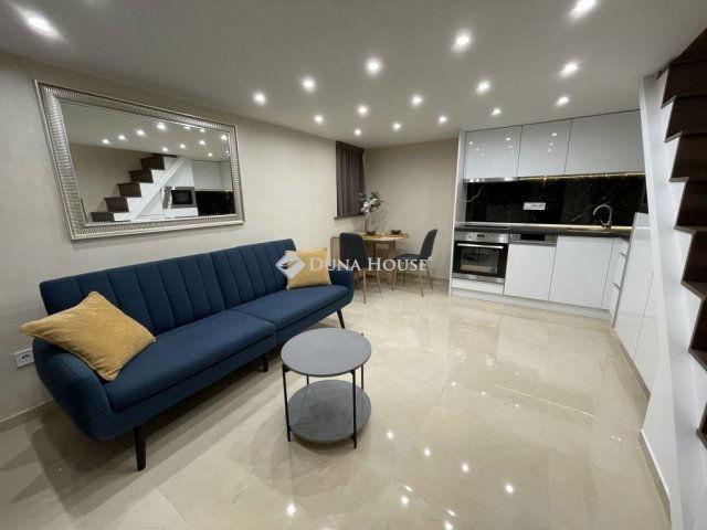 Eladó téglalakás, Budapesten, VII. kerületben 55.9 M Ft