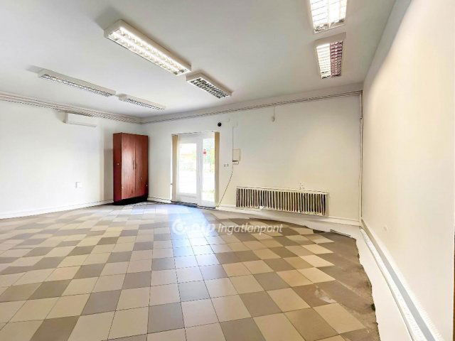 Eladó családi ház, Győrött 109 M Ft, 4 szobás