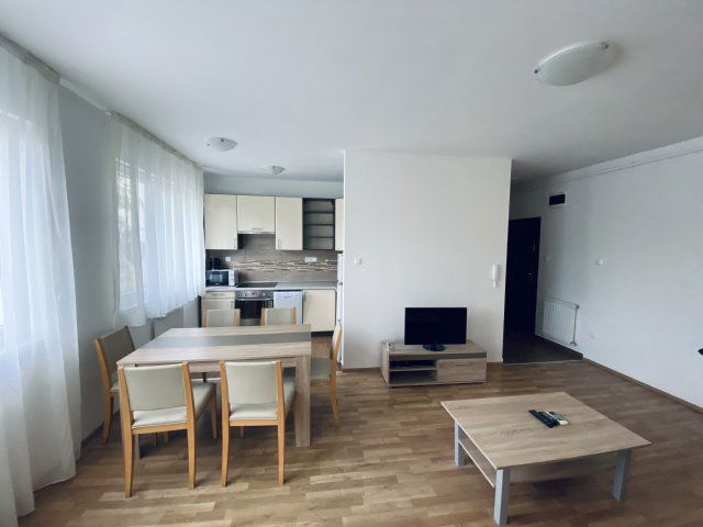 Eladó téglalakás, Debrecenben 95 M Ft, 3 szobás