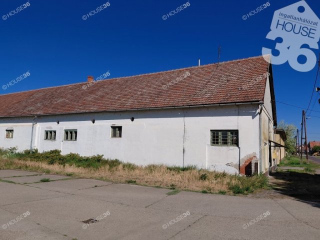 Eladó ipari ingatlan, Jánoshalmán 350 M Ft / költözzbe.hu