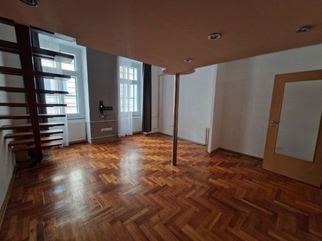 Eladó téglalakás, Budapesten, VI. kerületben 77.9 M Ft, 2 szobás