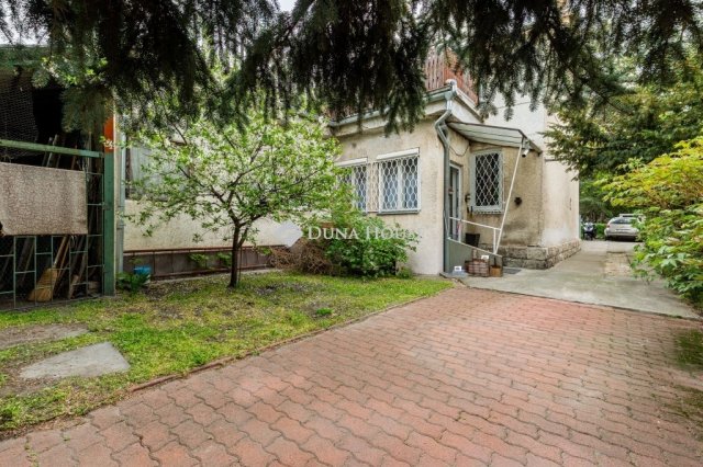 Eladó családi ház, Budapesten, XIV. kerületben 135 M Ft
