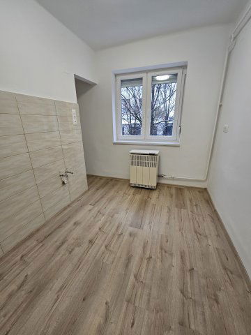 Eladó téglalakás, Pápán 33.9 M Ft, 2 szobás