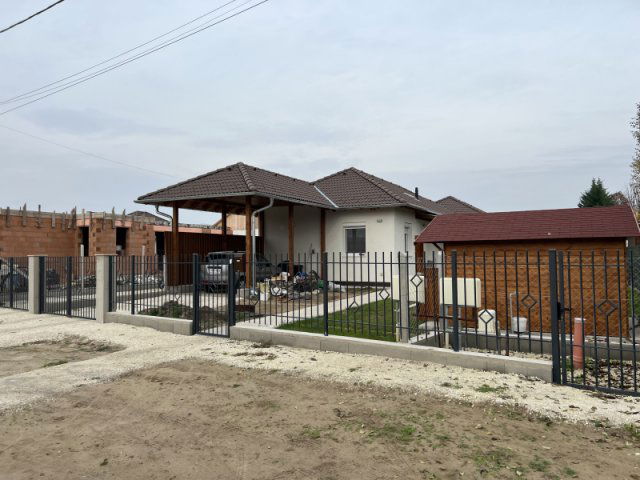 Eladó családi ház, Ináncson 89.9 M Ft, 5 szobás