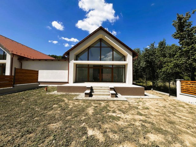 Eladó családi ház, Orfűn 115 M Ft, 4 szobás