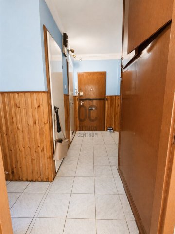 Eladó panellakás, Cegléden 42.6 M Ft, 2 szobás