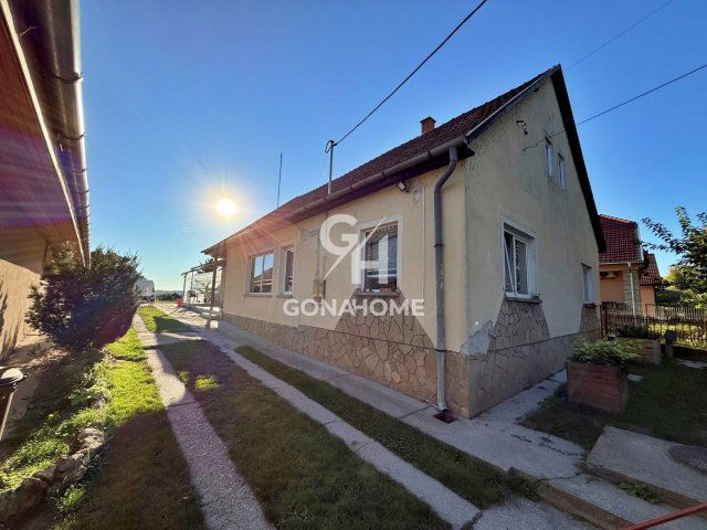 Eladó családi ház, Balatonszabadiban 74.9 M Ft, 4+1 szobás