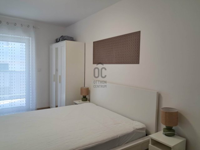 Kiadó téglalakás, albérlet, Debrecenben 430 E Ft / hó, 3 szobás