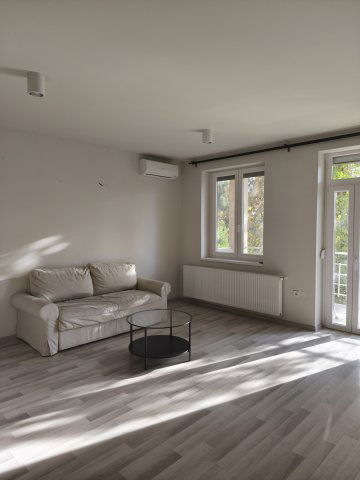 Kiadó téglalakás, albérlet, XI. kerületben, Somlói úton