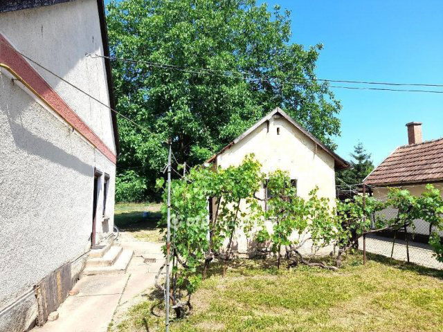 Eladó családi ház, Mezőhegyesen 7.99 M Ft, 2 szobás