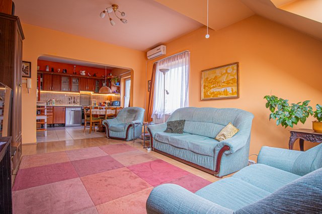 Eladó téglalakás, Diósdon, Határ utcában 83.9 M Ft, 4 szobás