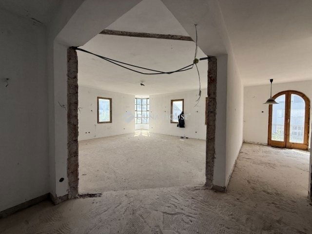 Eladó téglalakás, Szigetszentmiklóson 70 M Ft, 3 szobás