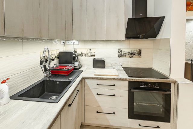 Eladó téglalakás, Budapesten, VII. kerületben 60.9 M Ft