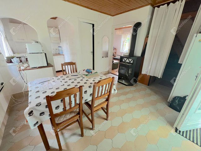 Eladó nyaraló, Monoron 29.9 M Ft, 2 szobás / költözzbe.hu