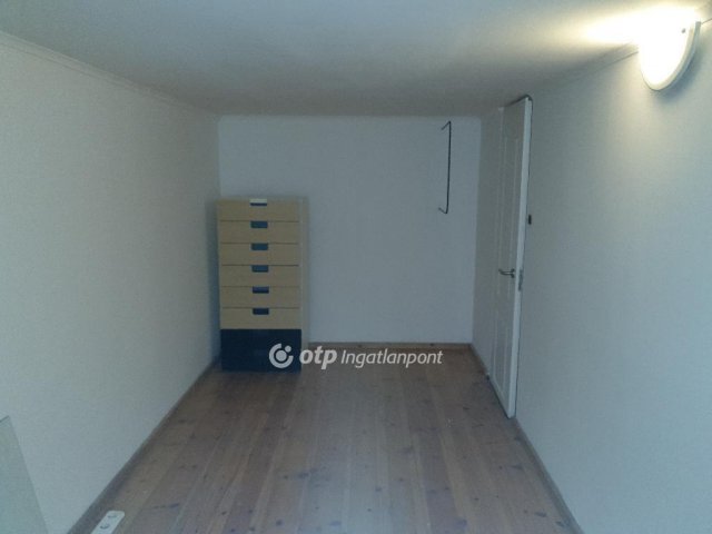 Eladó téglalakás, Budapesten, VIII. kerületben 69.9 M Ft