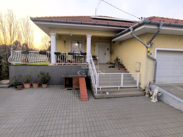 Eladó családi ház, Érden 169 M Ft, 5 szobás