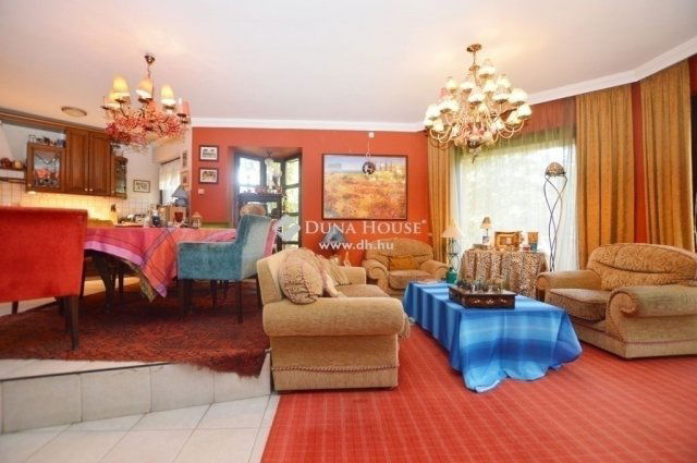 Eladó ikerház, Budapesten, II. kerületben 230 M Ft, 5 szobás