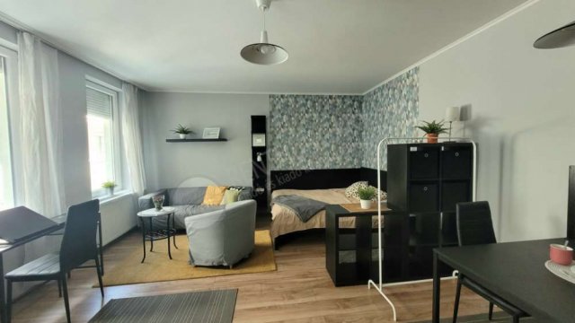 Kiadó téglalakás, albérlet, VI. kerületben, Rózsa utcában