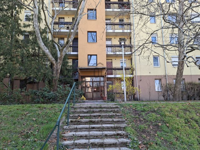 Eladó panellakás, Budapesten, XV. kerületben 54.5 M Ft, 2 szobás