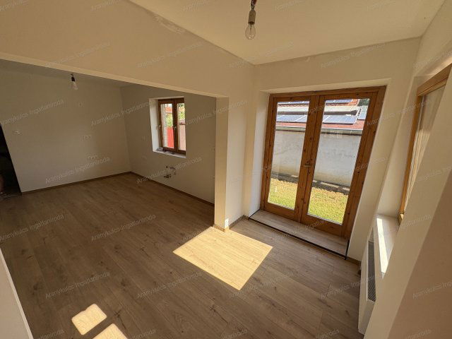 Eladó családi ház, Gyulán, Pacsirta utcában 47.5 M Ft, 2 szobás