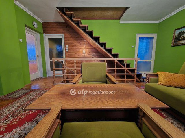 Eladó családi ház, Nemesszalókon 41.9 M Ft, 5+1 szobás