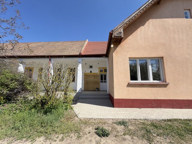 Kiadó családi ház, albérlet, Dunaharasztin, Ady Endre utcában