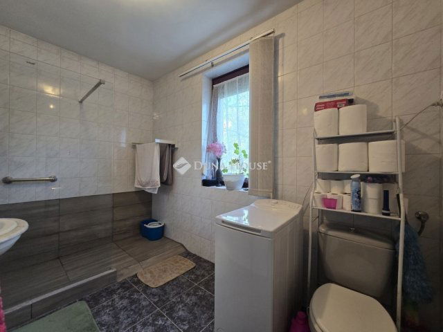 Eladó téglalakás, Budapesten, XIV. kerületben 105 M Ft, 3 szobás