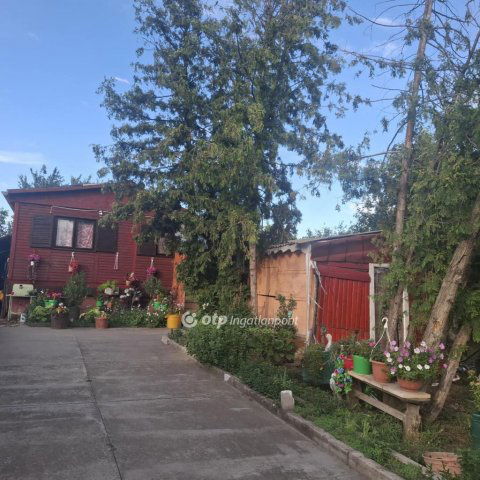 Eladó családi ház, Szigetszentmiklóson 75 M Ft, 1+1 szobás