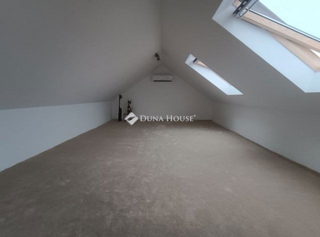 Eladó családi ház, Cserkúton 59.9 M Ft, 2 szobás