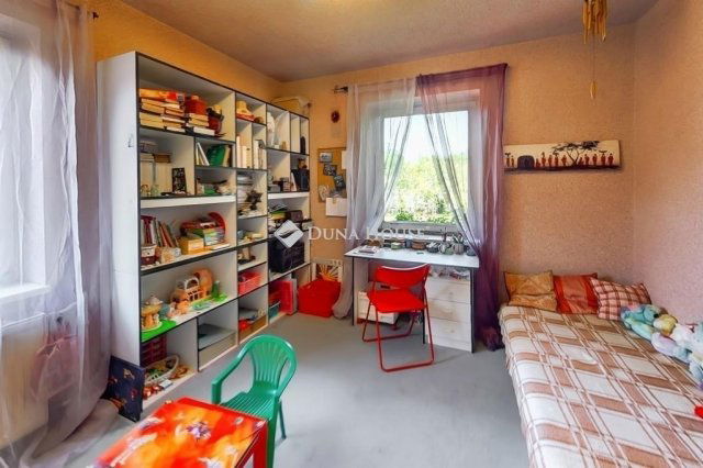 Eladó családi ház, Budapesten, XVI. kerületben 215 M Ft