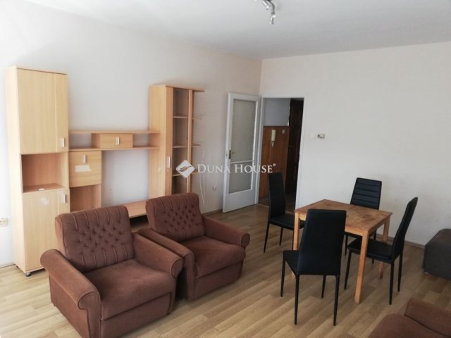 Eladó téglalakás, Nagykanizsán 33 M Ft, 2 szobás