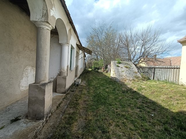 Eladó családi ház, Gannán 18.9 M Ft, 2 szobás