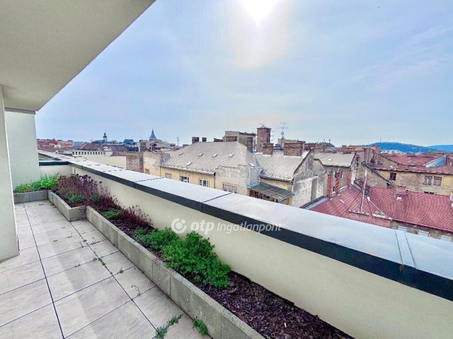 Eladó téglalakás, Budapesten, VIII. kerületben 228.382 M Ft