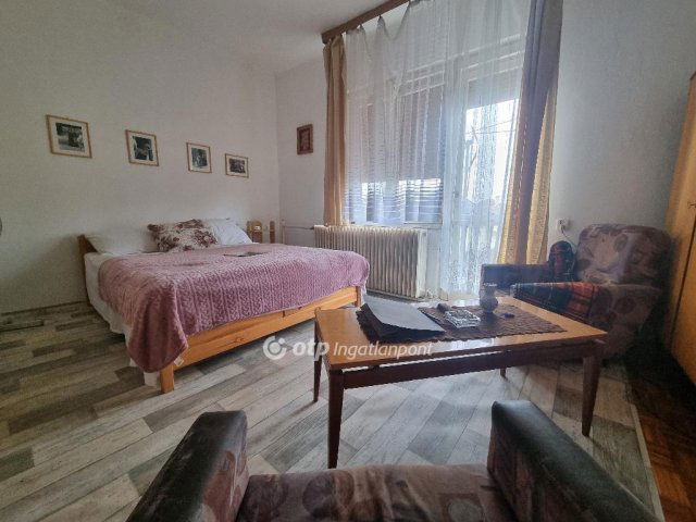 Eladó családi ház, Pásztón 37.9 M Ft, 3 szobás