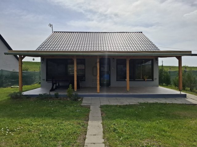 Eladó nyaraló, Békésszentandráson 130 M Ft, 4 szobás