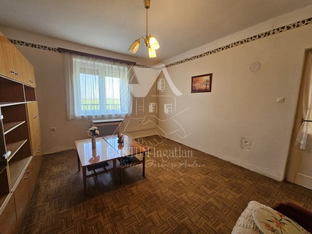 Eladó családi ház, Tiszaföldváron 19.9 M Ft, 1+1 szobás