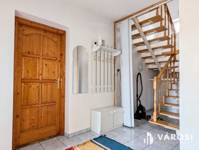 Eladó családi ház, Gyulán 94.9 M Ft, 7 szobás