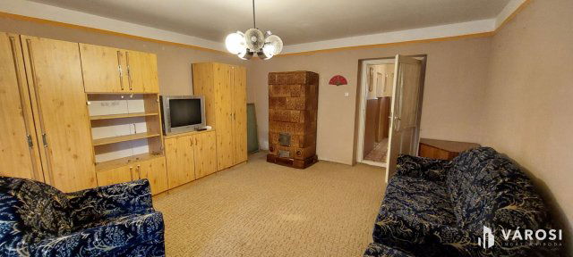 Eladó családi ház, Bujon 11.79 M Ft, 2+1 szobás