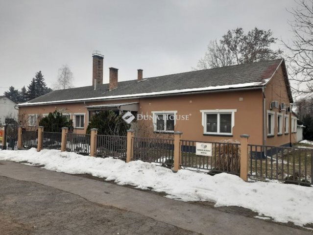 Eladó üzlethelyiség, Gyulán, Dobozi úton 280 M Ft