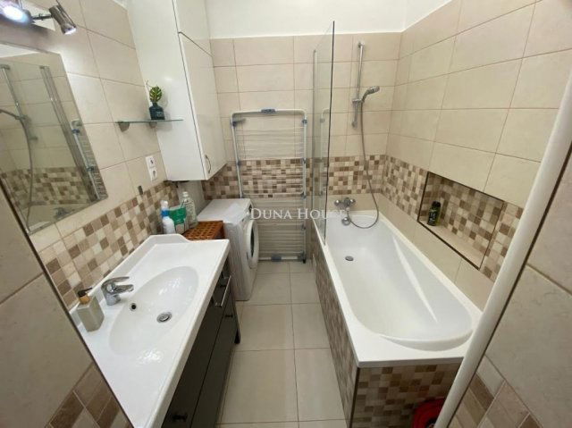 Eladó téglalakás, Kecskeméten 79 M Ft, 3 szobás