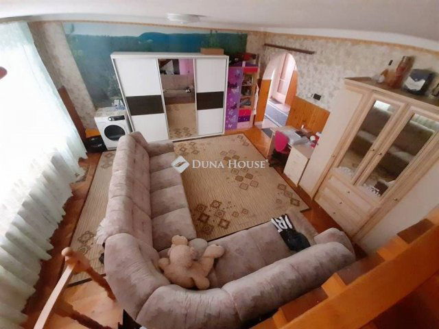 Eladó családi ház, Gödöllőn 280 M Ft, 7 szobás