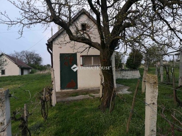 Eladó mezogazdasagi ingatlan, Berhidán 10 M Ft