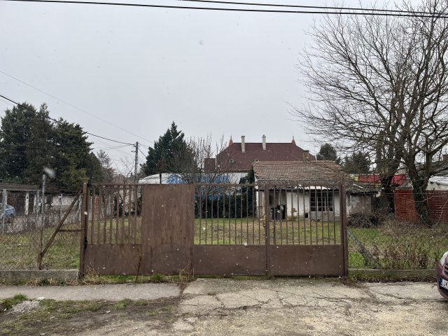 Kiadó telek, Budapesten, XVI. kerületben, Rákóczi úton