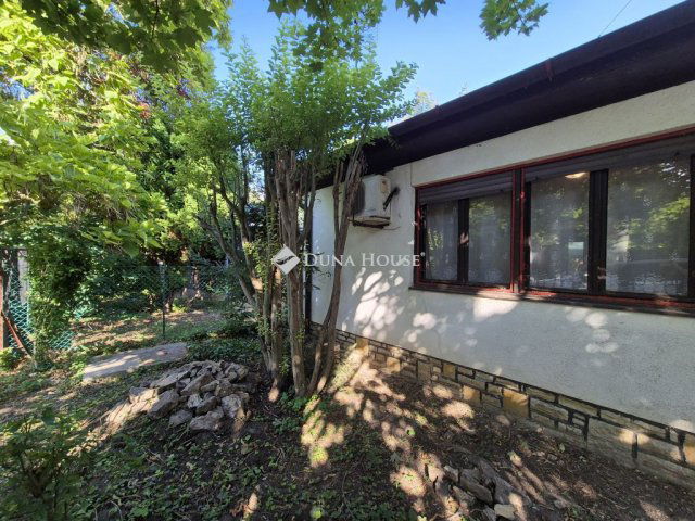 Eladó családi ház, Siófokon 58.8 M Ft, 2 szobás