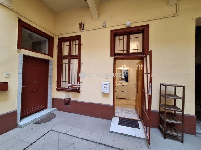 Kiadó téglalakás, albérlet, VI. kerületben, Szív utcában