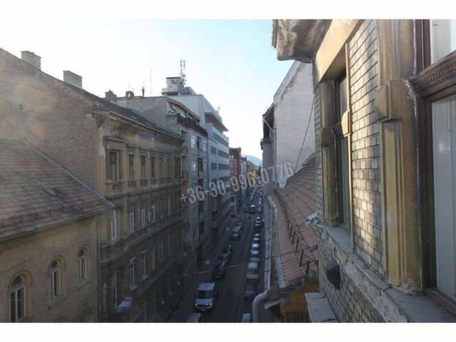 Eladó téglalakás, Budapesten, VII. kerületben, Csengery utcában