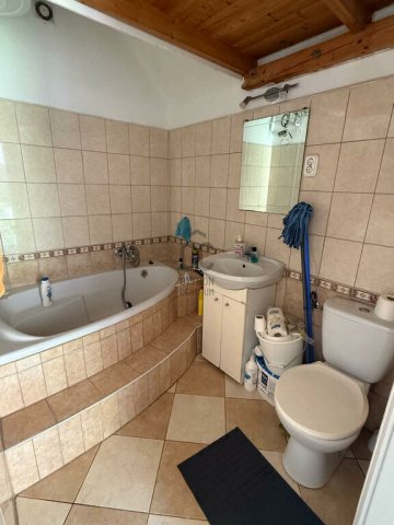 Eladó téglalakás, Budapesten, XIV. kerületben 54 M Ft, 3 szobás