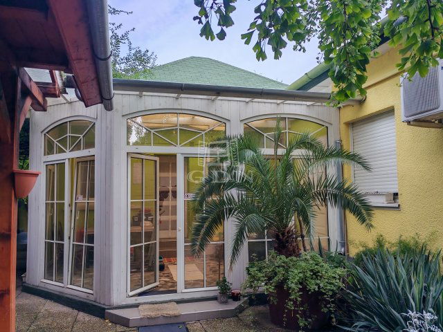 Eladó családi ház, Üllőn 117 M Ft, 4+3 szobás