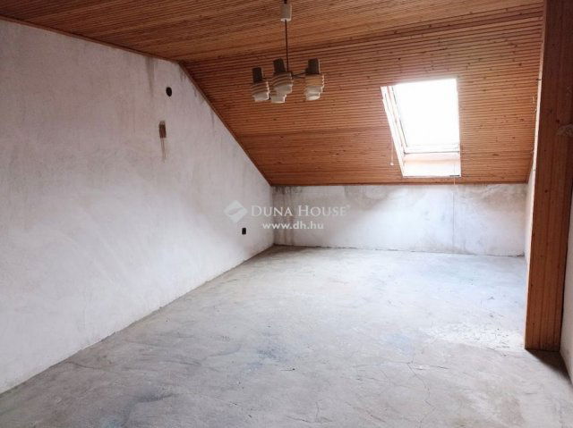 Eladó családi ház, Zalaegerszegen 59.9 M Ft, 5 szobás