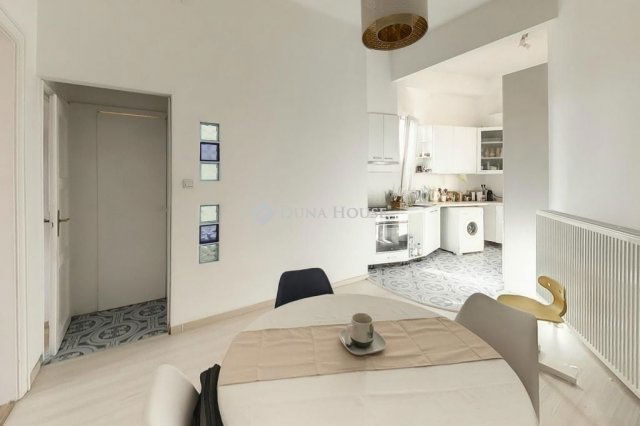 Eladó téglalakás, Budapesten, VIII. kerületben 81 M Ft, 3 szobás